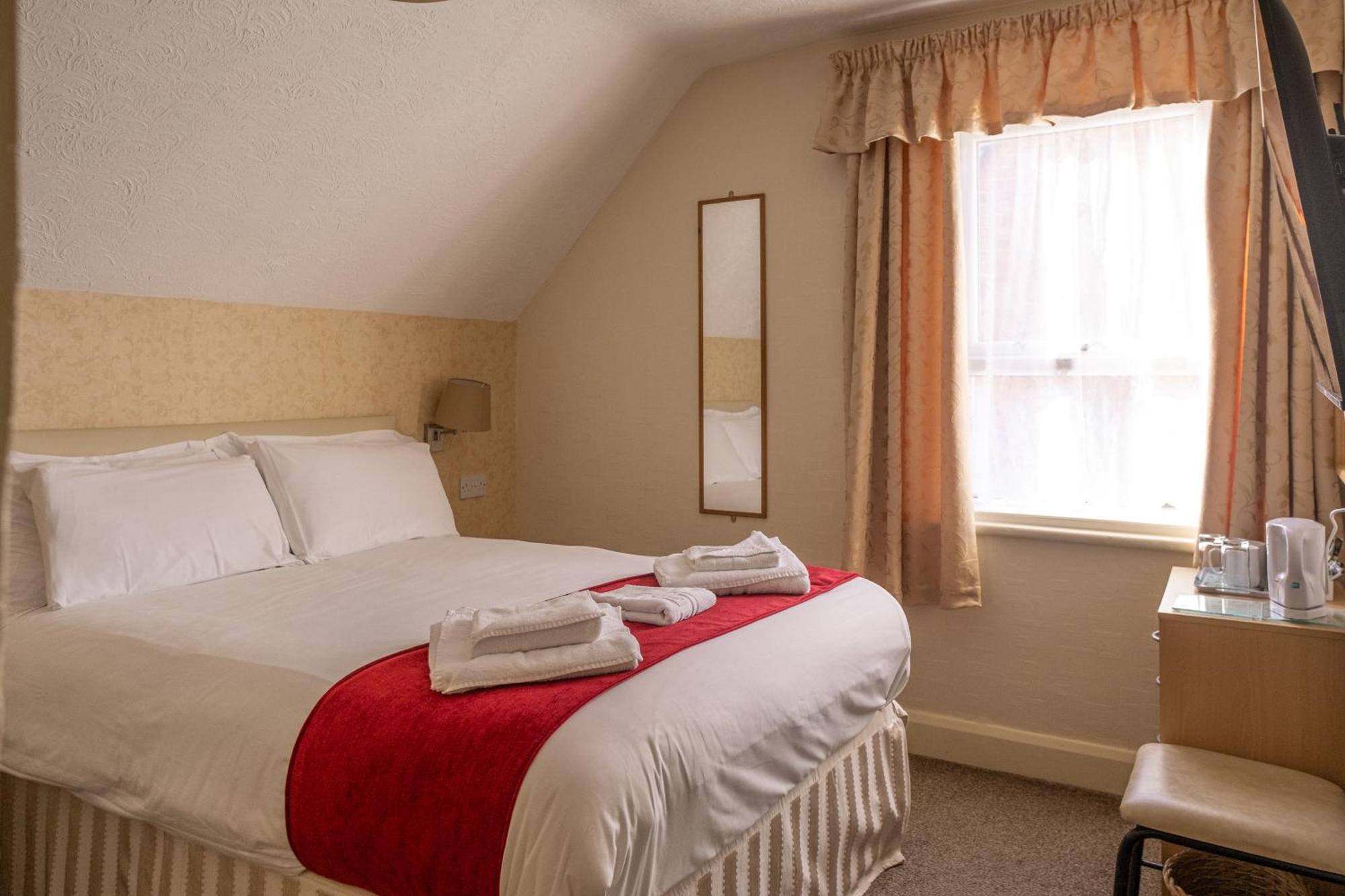Bed and Breakfast The Kildare Skegness Esterno foto